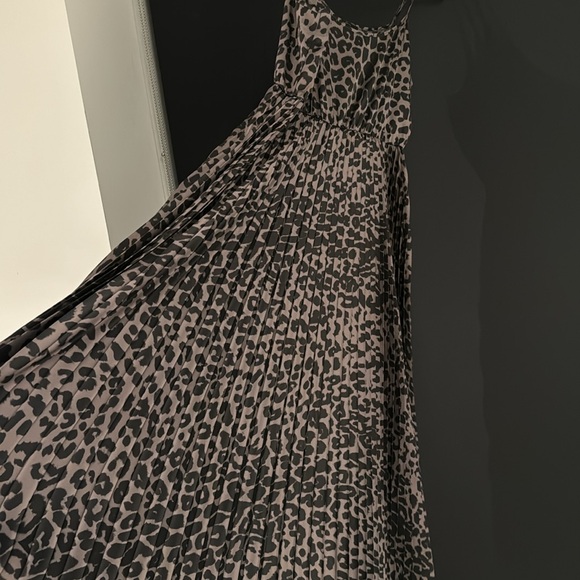 All Saints pleated slip dress. Cheetah print. Grey/ black. Worn1x - Picture 4 of 4